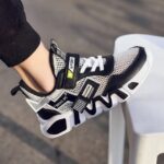 900 black white